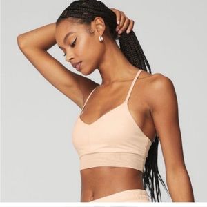 NWT Alo labish bra in peachy glow size small